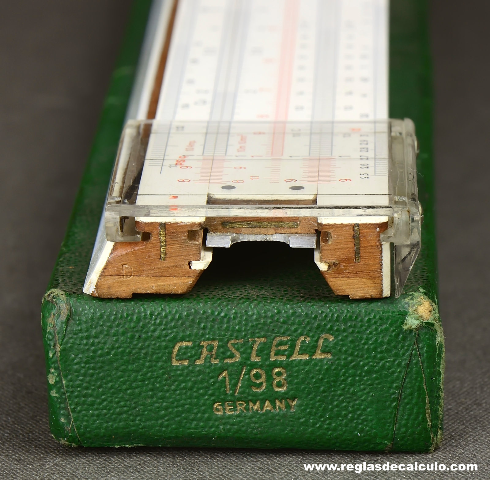 Regla de Calculo Slide rule Faber Castell 1/98 Elektro