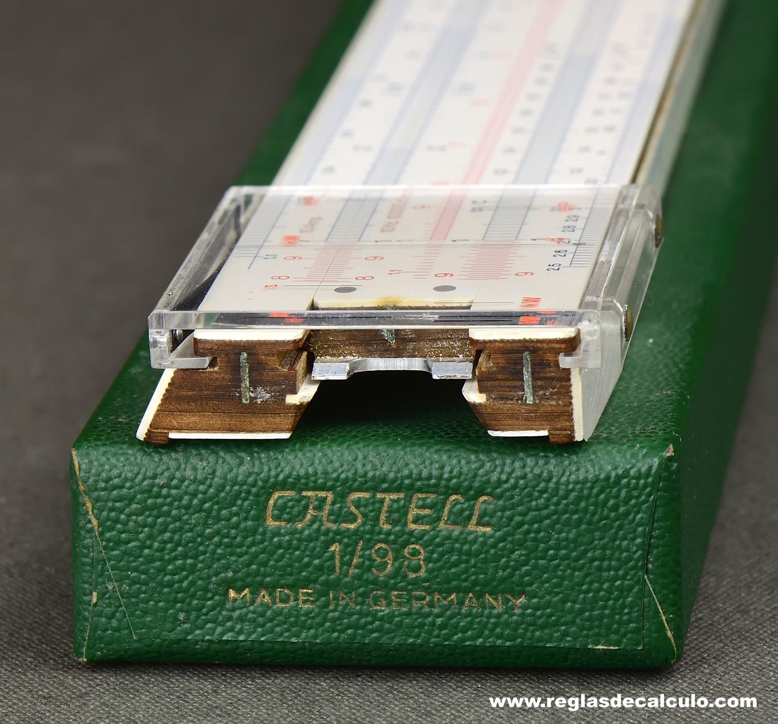 Regla de Calculo Slide rule Faber Castell 1/98 Elektro